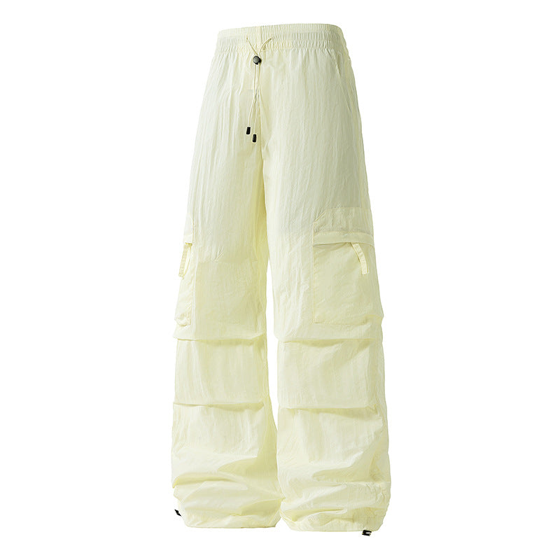 Women's cargo pants with elastic waistband