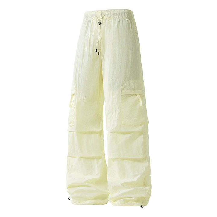 Women's cargo pants with elastic waistband