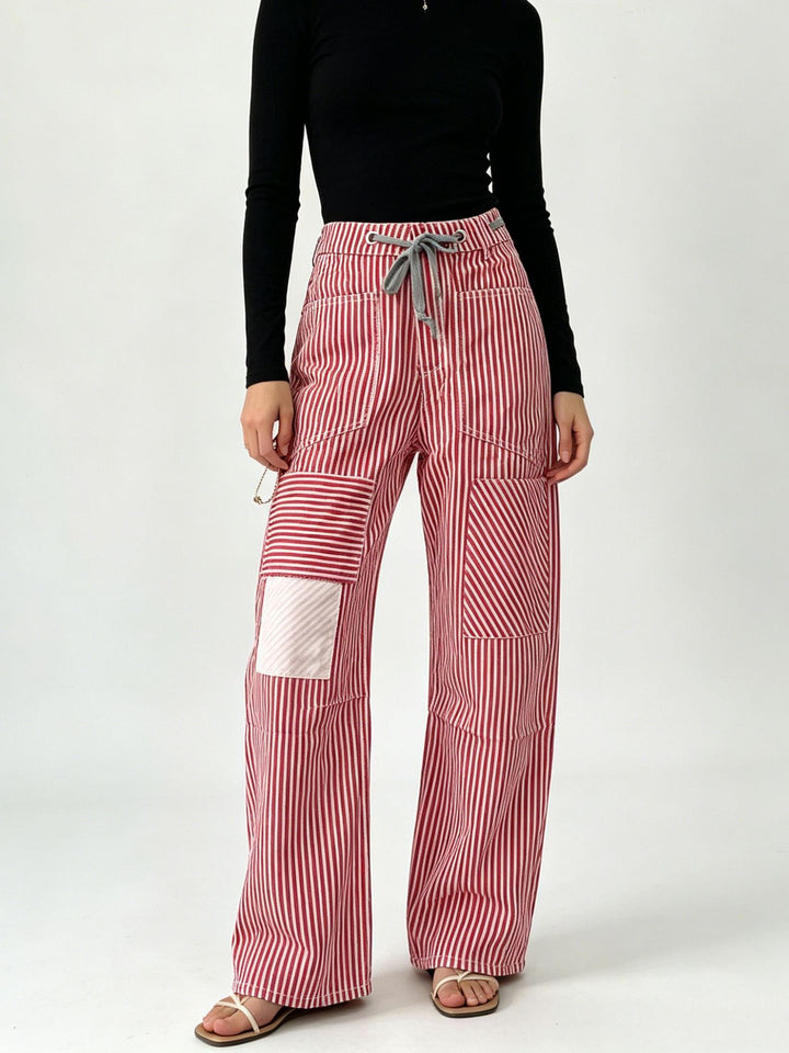 Women nan High-Waist Relaxed Pants with vertical stripe pattern, patch knee patches and drawstring Mune Fashion