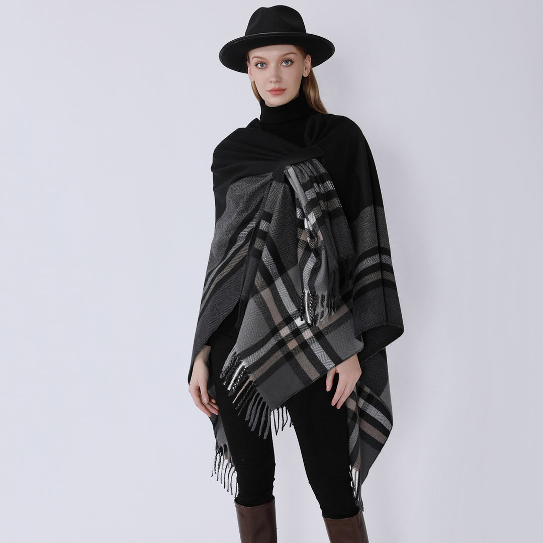 Women’s cape wrap made of wool blend with tie belt and check pattern Mune Fashion