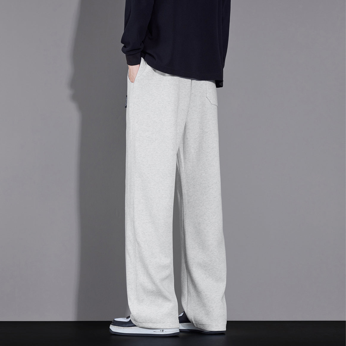 Men's relaxed-fit sweatpants with drawstring and straight leg Mune Fashion