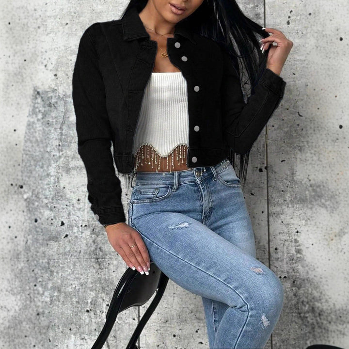 Women short-cut fitted denim jacket with full button placket and shirt collar Mune Fashion