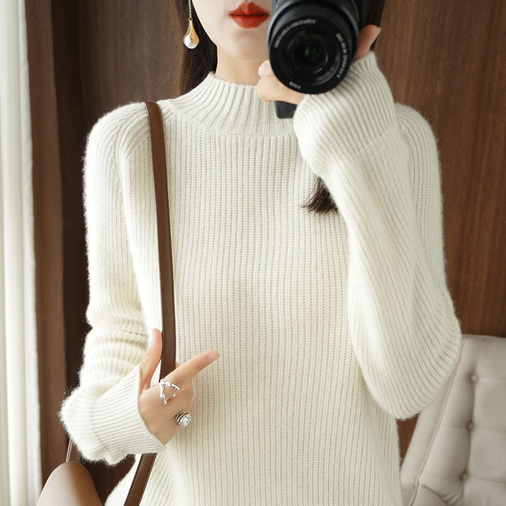 Women's Short Stand-Up Collar Sweater made of fine fine knit with cashmere-like softness and raglan sleeves Mune Fashion