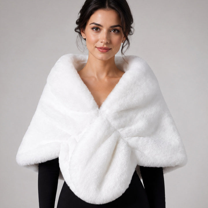 Women Elegant Faux Fur Stole in Capelet Cut Mune Fashion