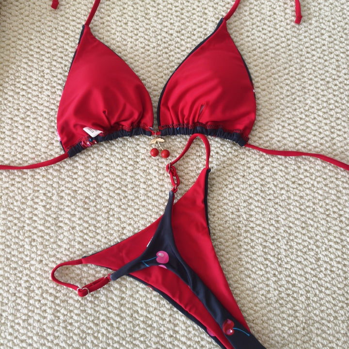 Women's triangle bikini with playful cherry pattern and elastic ties Mune Fashion