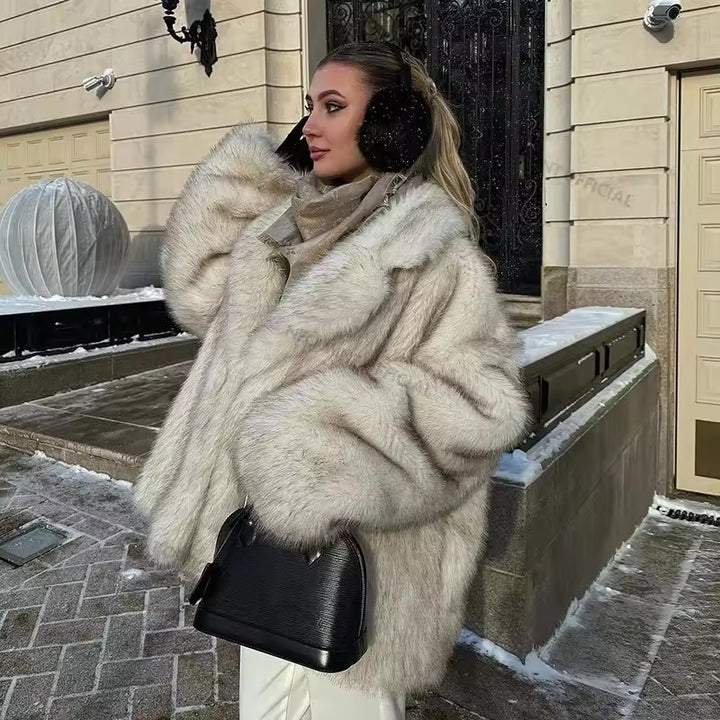 Ladies short jacket made of dense artificial fur with generous shawl collar Mune Fashion