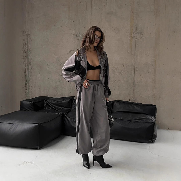 Women's nan sportives tracksuit set with windbreaker jacket and wide leg pants Mune Fashion