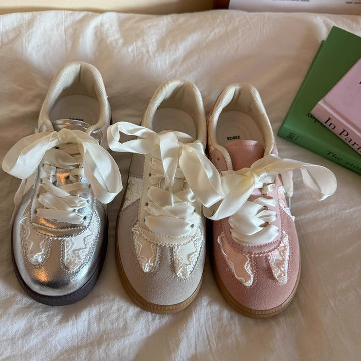 Ladies' stylish sneakers with elegant satin ribbon Mune Fashion
