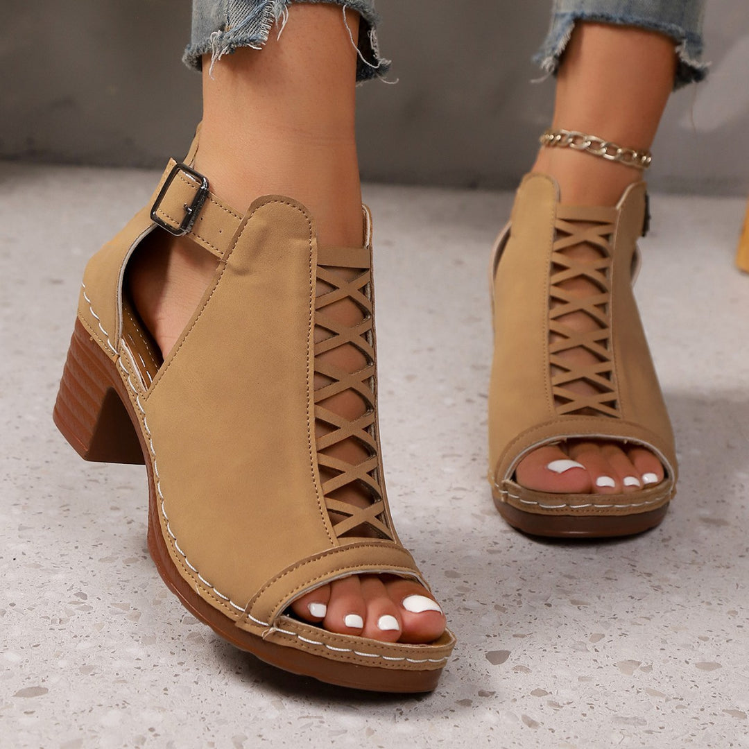 Women nan strap sandal with crossed strap pattern, heel zipper and padded comfort footbed Mune Fashion