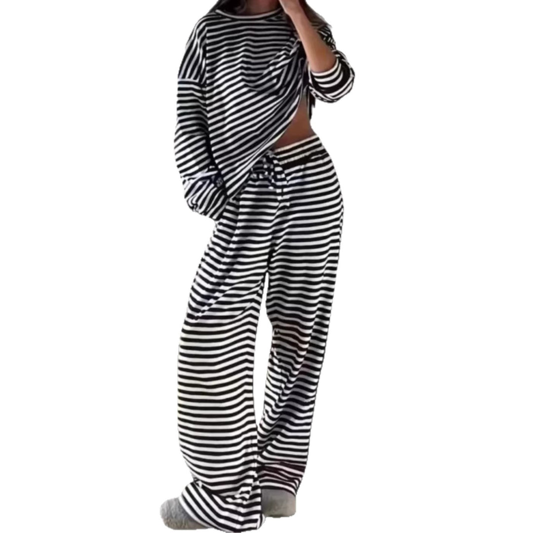 Ladies Comfortable Striped Lounge Set