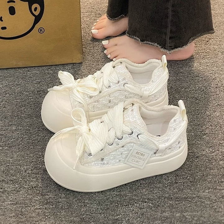 Ladies Vintage Sport Sneakers with comfortable rubber sole and soft upper material Mune Fashion
