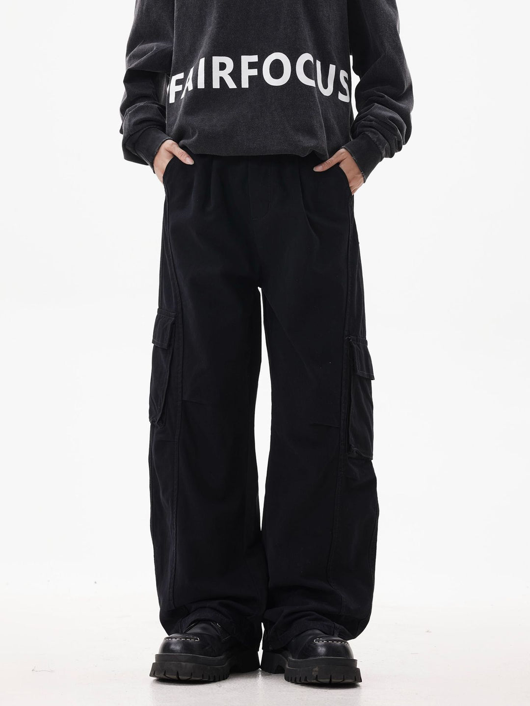 Men's Utility Cargo Pants in Oversized Twill with Drop Crotch and Flap Pockets Mune Fashion