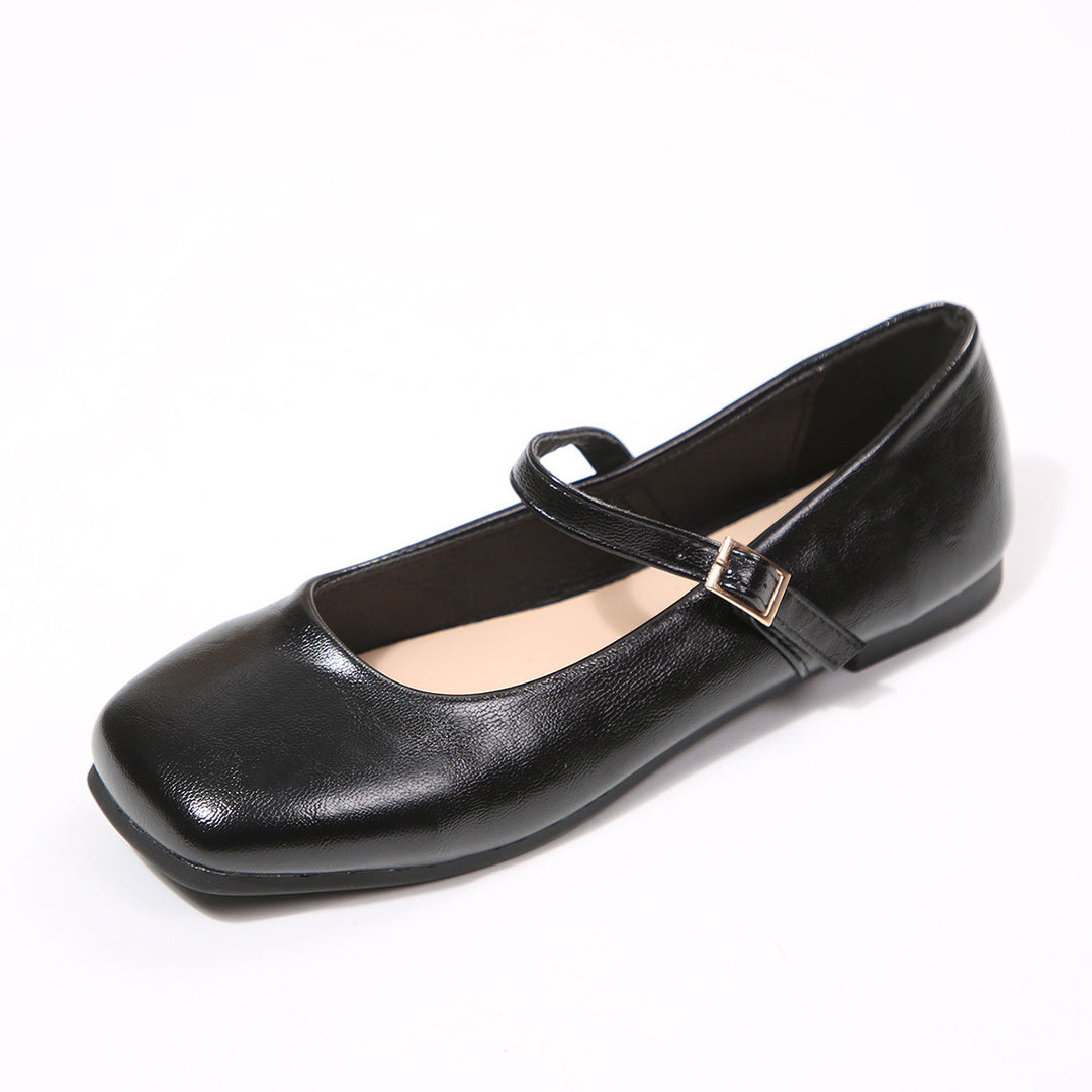 Ladies' elegant Mary Jane ballerinas with adjustable strap and padded comfort insole Mune Fashion