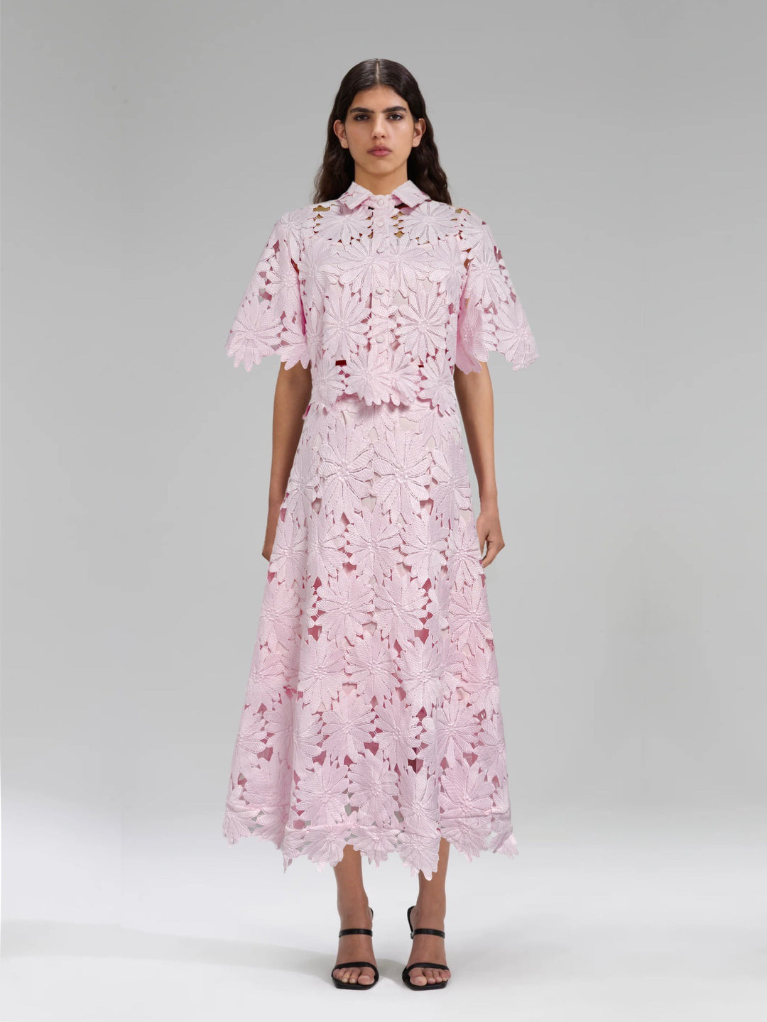 Ladies two-piece crochet lace set with shirt collar, short sleeves, and flared midi skirt Mune Fashion
