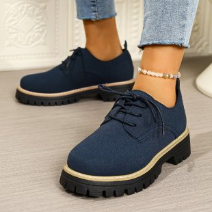 Ladies' platform lace-up shoes in Oxford style with velvet look and profiled rubber sole Mune Fashion
