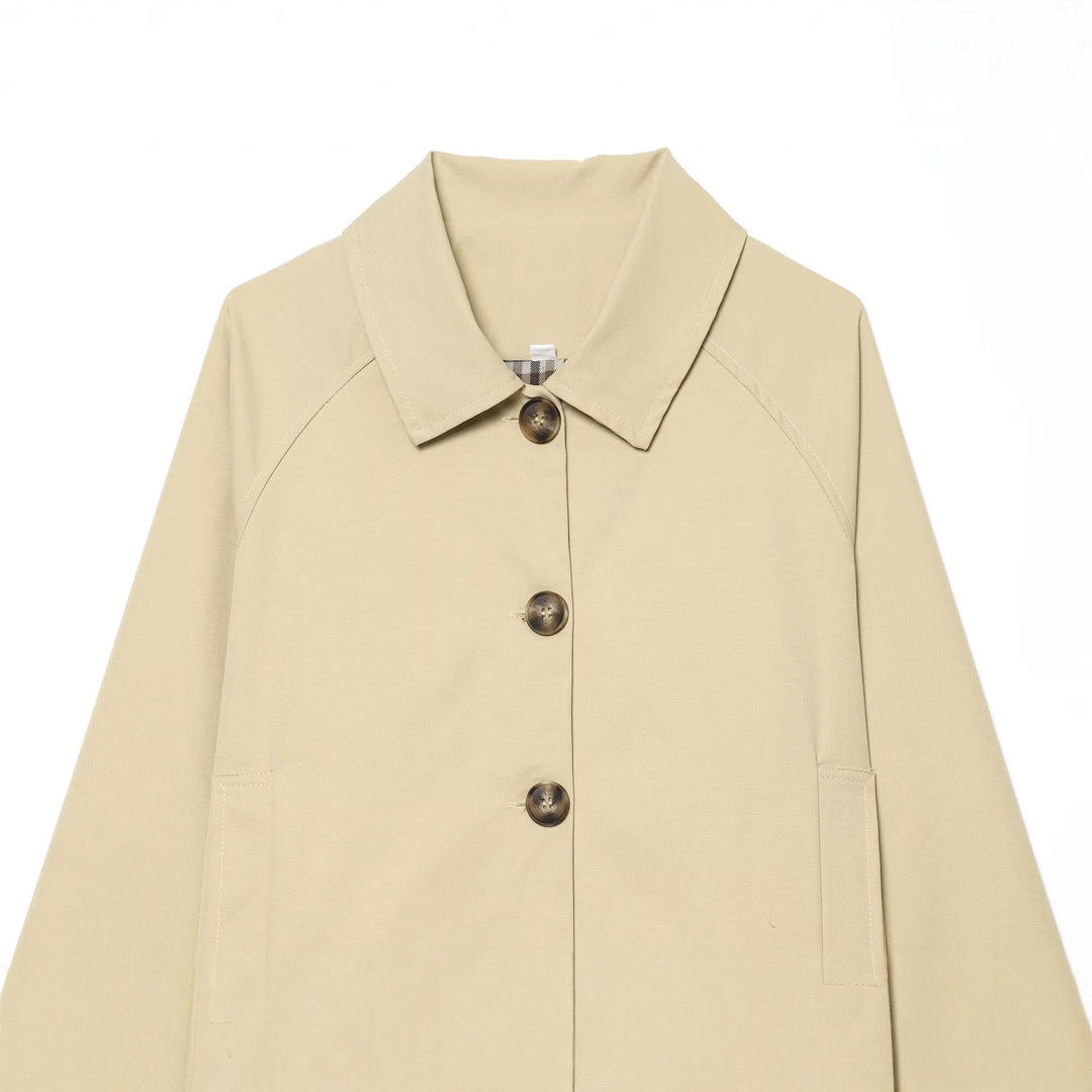 Women's Short Blouson in Boxy Trench Style with Raglan Sleeves and Horn Buttons Mune Fashion