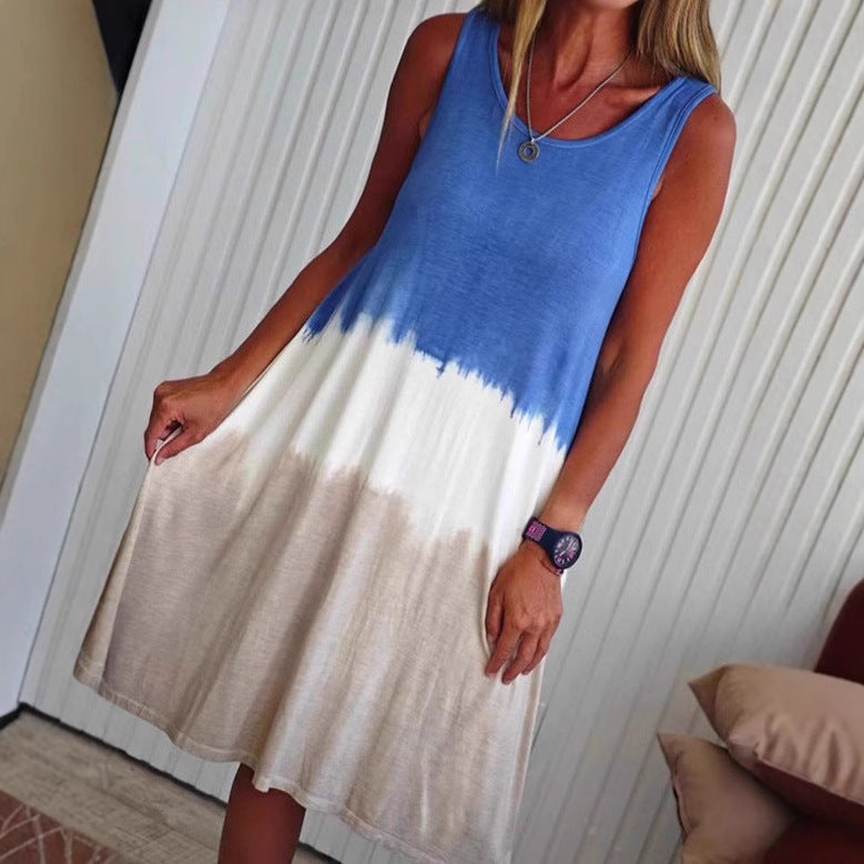 Women's sleeveless swing dress made of soft jersey with flowing color transition and flared silhouette Mune Fashion