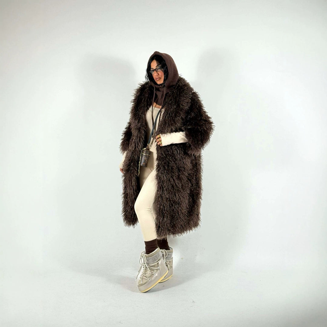 Women's Maxi Long Faux Fur Coat with Long Pile and Oversized Silhouette Mune Fashion