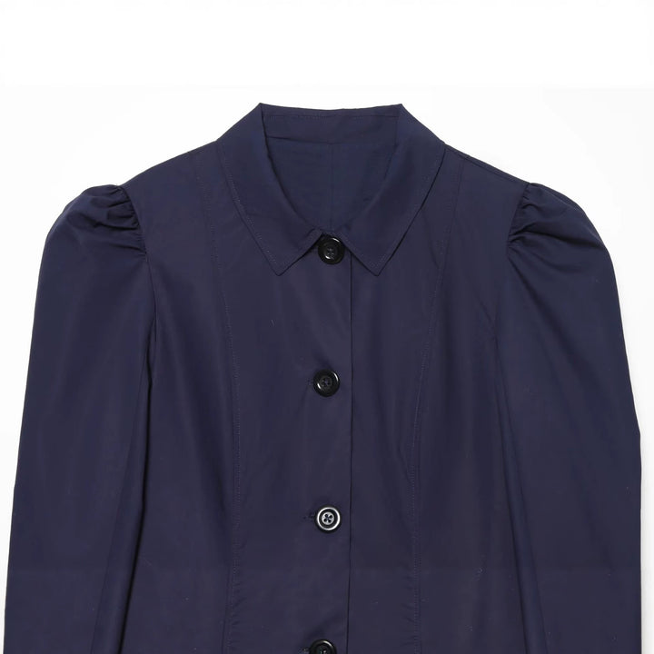 Women's short blazer in blouse style with gathered shoulder sections and button placket Drune