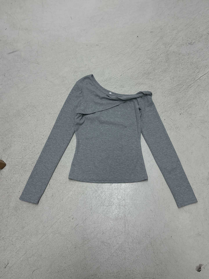 Women's asymmetrical rib long sleeve shirt with one-shoulder design and decorative knot gathering Mune Fashion