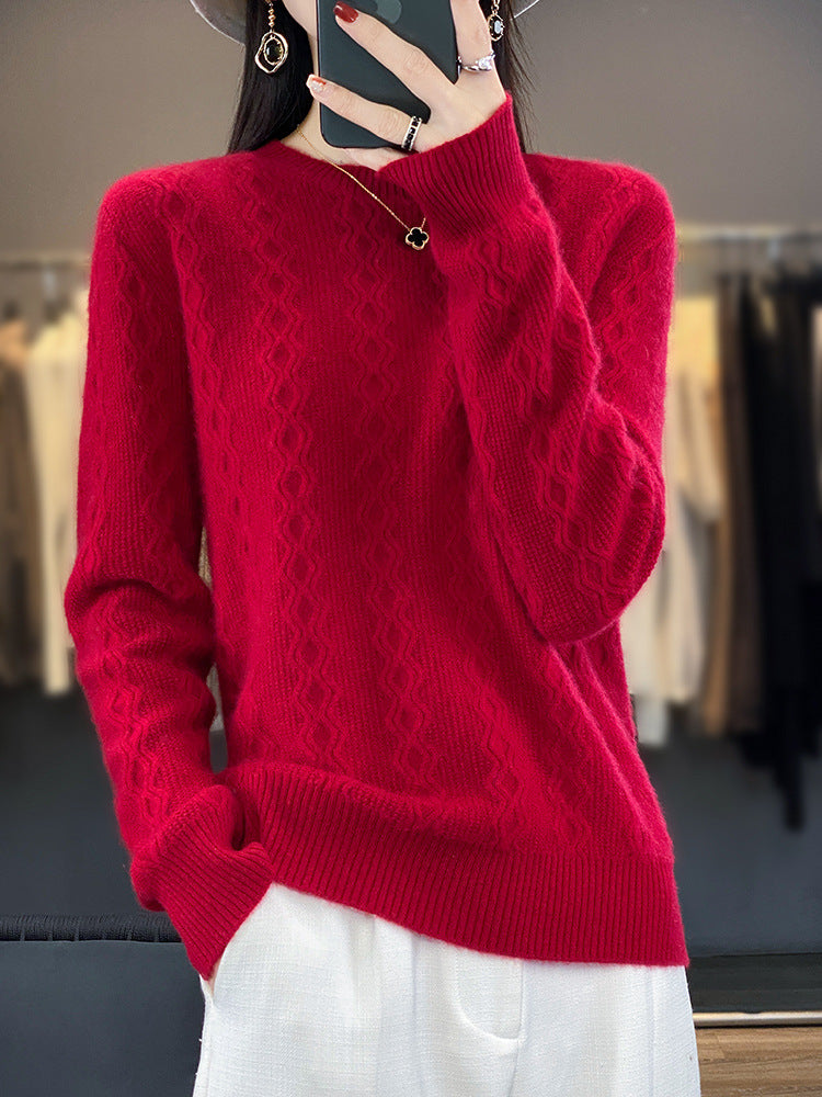 Women's cable pattern fine knit sweater with fine texture and boxy silhouette Mune Fashion