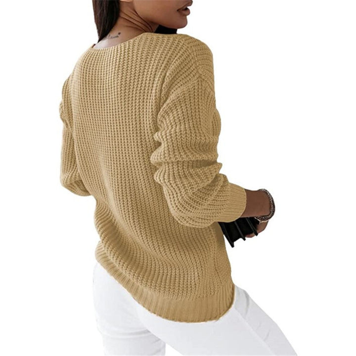 Women's chunky knit V-neck sweater with cable pattern and relaxed silhouette Mune Fashion