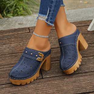 Ladies' platform mules with chunky profile sole, mid-height block heel and decorative buckle Mune Fashion