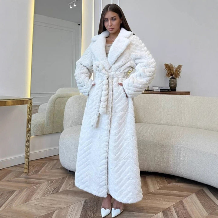 Women's Maxi Faux Fur Coat with Hood and Chevron Quilting Mune Fashion