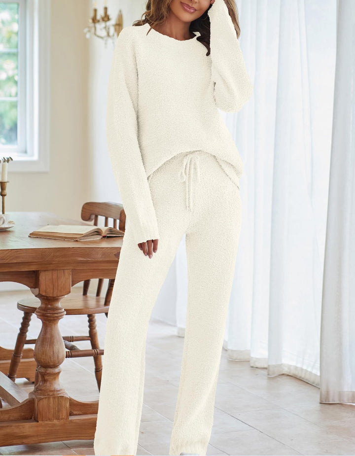 Women's cozy lounge set with oversized sweater and drawstring pants Mune Fashion