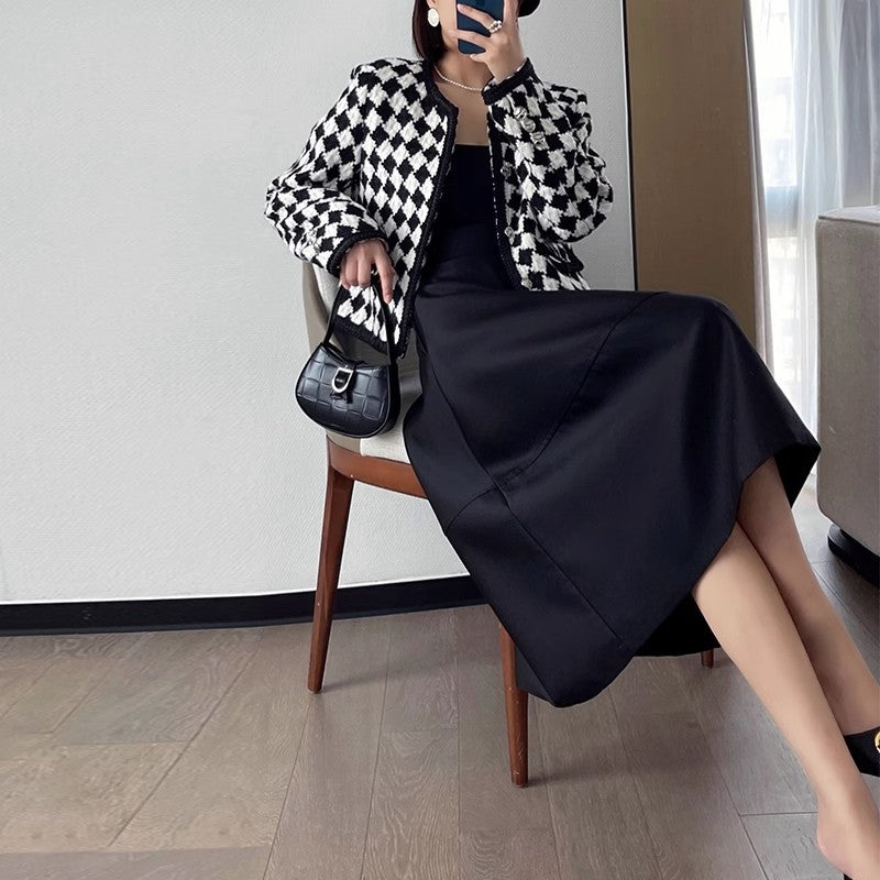 Women's Elegant Blouse with Modern Cut and High Waisted Skirt Mune Fashion