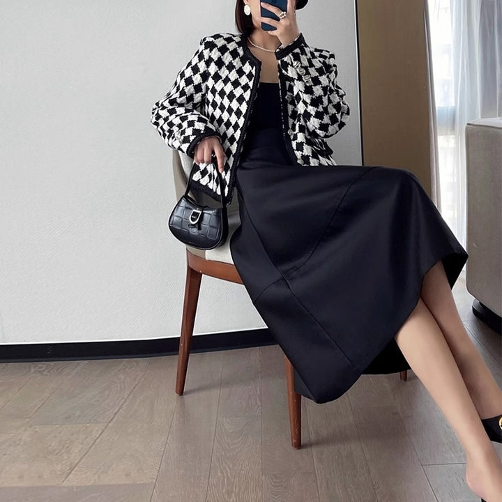 Women's Elegant Blouse with Modern Cut and High Waisted Skirt Mune Fashion