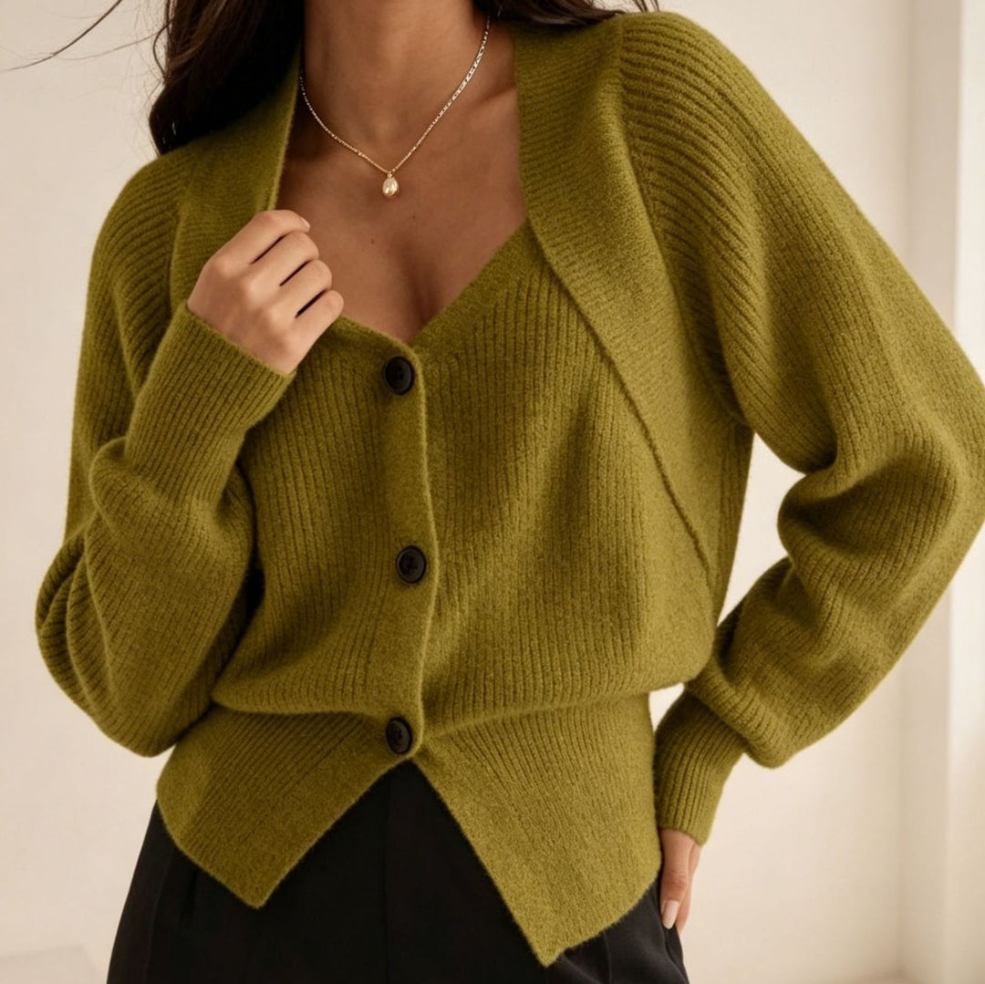 Women's oversized fine knit cardigan with V-neck and button placket Mune Fashion