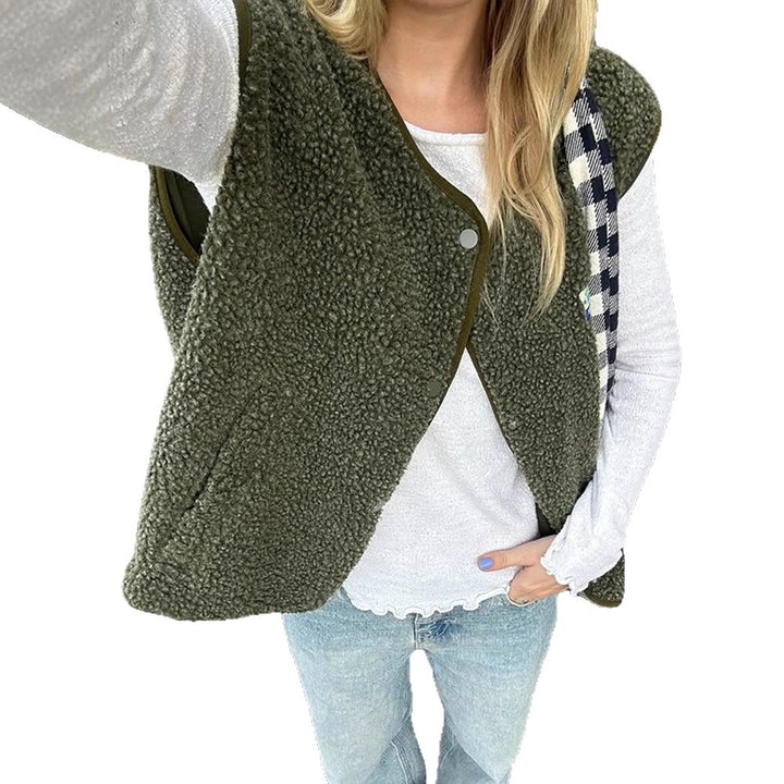 Women's teddy vest with button placket, soft teddy fleece & straight silhouette Mune Fashion
