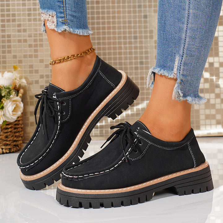 Women Robust Lace-Up Moccasin with Profiled Rubber Sole and Contrast Stitch Mune Fashion