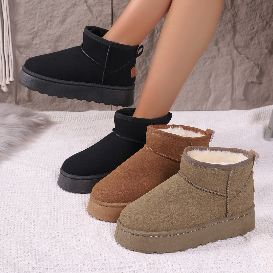 Ladies Padded Ankle Boots with Platform Sole and Velour Look Mune Fashion