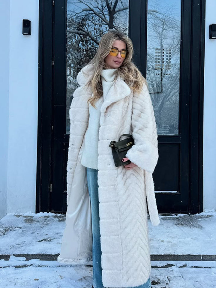 Women's Maxi Faux Fur Coat with Hood and Chevron Quilting Mune Fashion