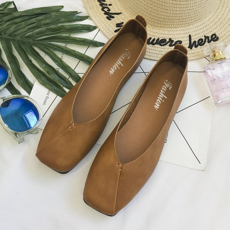Ladies nan square ballerina slippers made of soft synthetic leather with cushioned comfort insole Mune Fashion