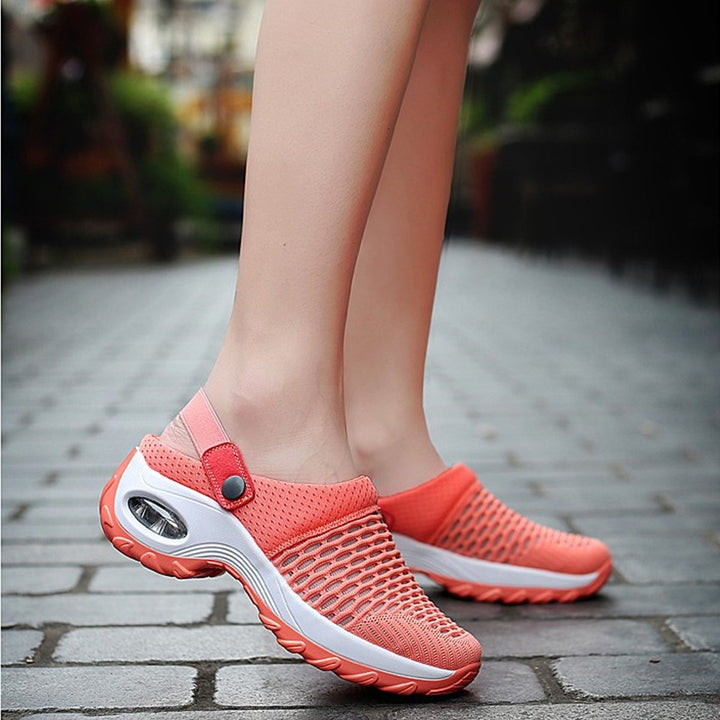 Ladies' breathable mesh clogs with air-cushioned sole and adjustable heel strap Mune Fashion