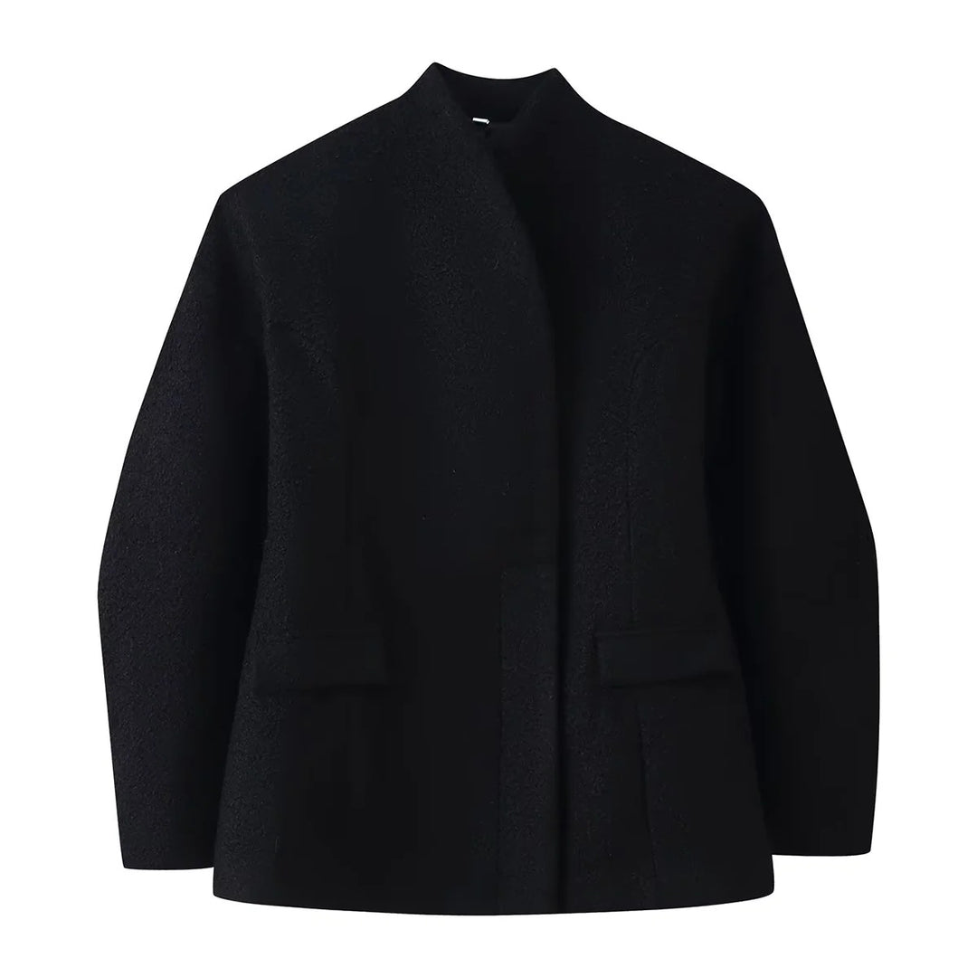 Women's short bouclé jacket with open front and flap pockets Mune Fashion