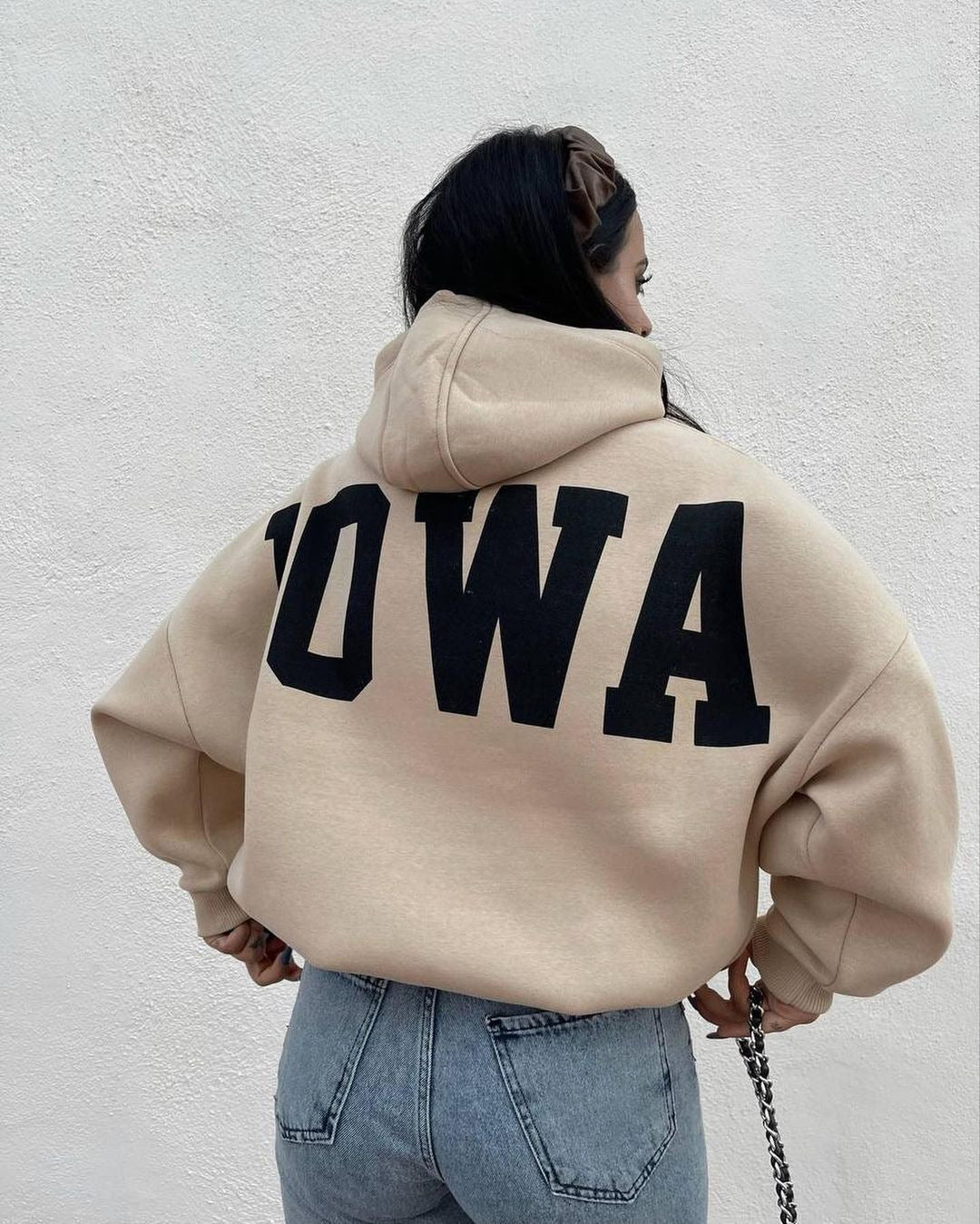 Women Oversized Cropped Hoodie with large lettering, hood and relaxed fit Mune Fashion