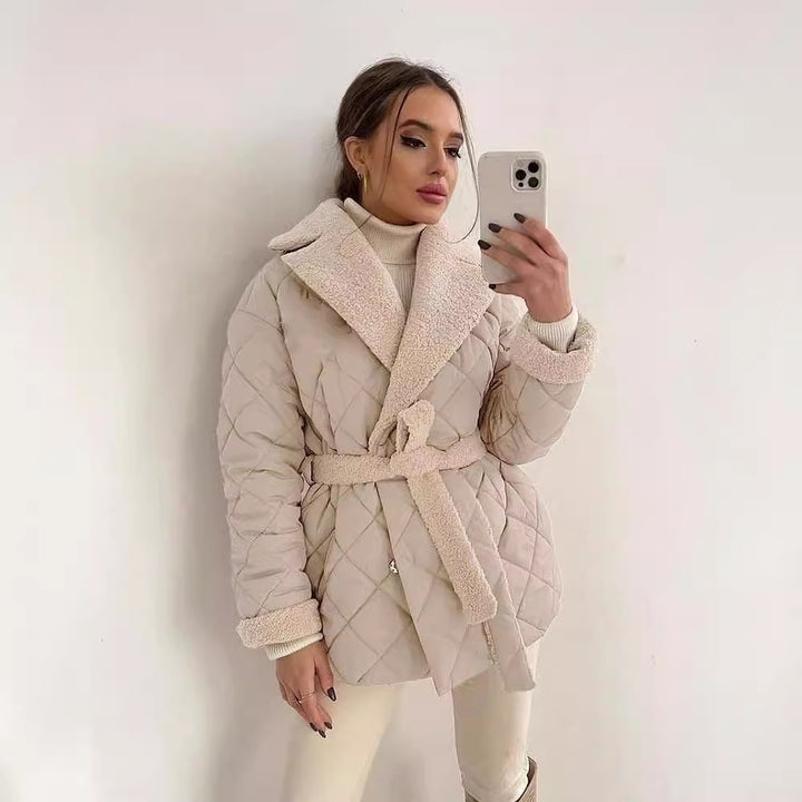 Women’s quilted jacket with teddy lining, fitted belt and large shawl collar Mune Fashion