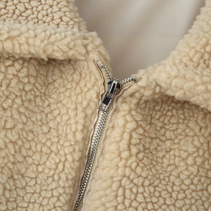 Ladies Oversized Teddy Jacket with Zipper, Collar and Patch Pockets Mune Fashion