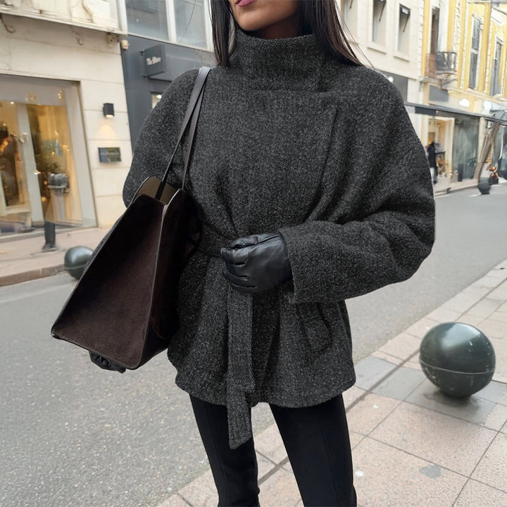 Women's tailoredshort coat with belt, wide lapel collar and dropped sleeves Mune Fashion