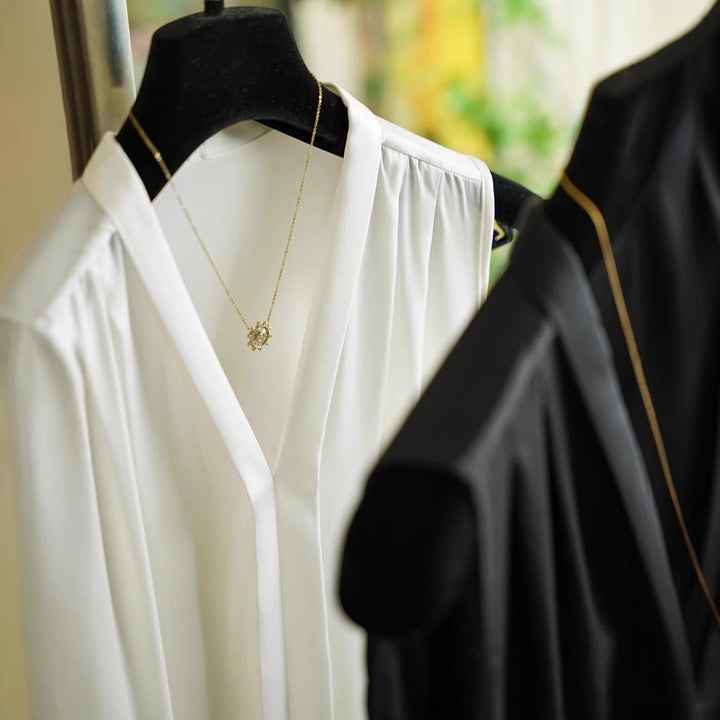 Ladies Elegant and Airy Blouse Drune