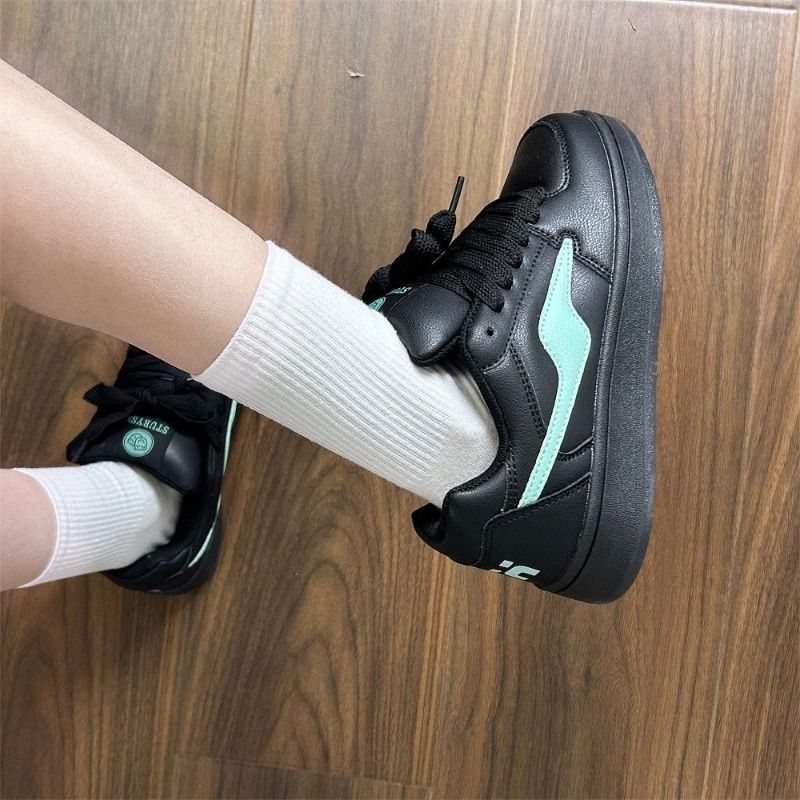 Women's sneakers with thick profiles and breathable mesh inserts Mune Fashion