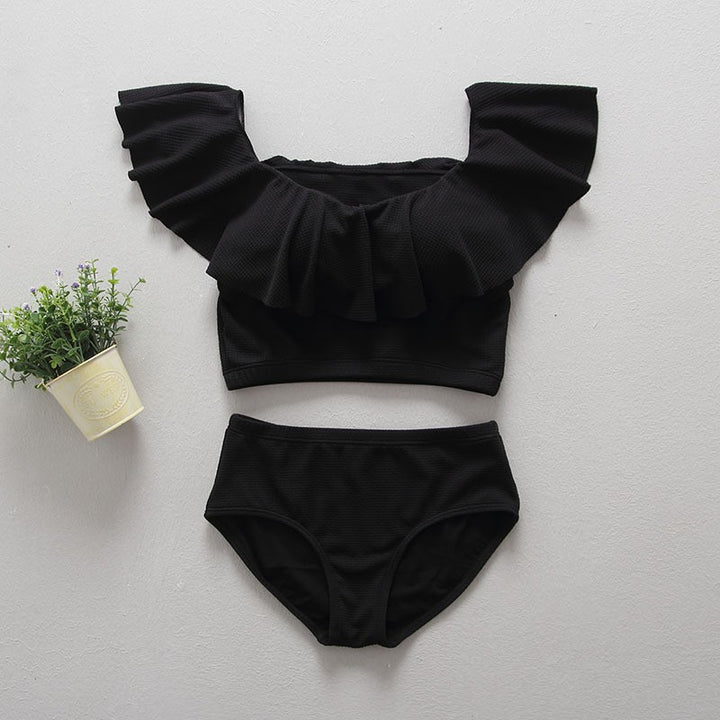 Women's swimsuit with ruffles and elegant ribbed texture Mune Fashion