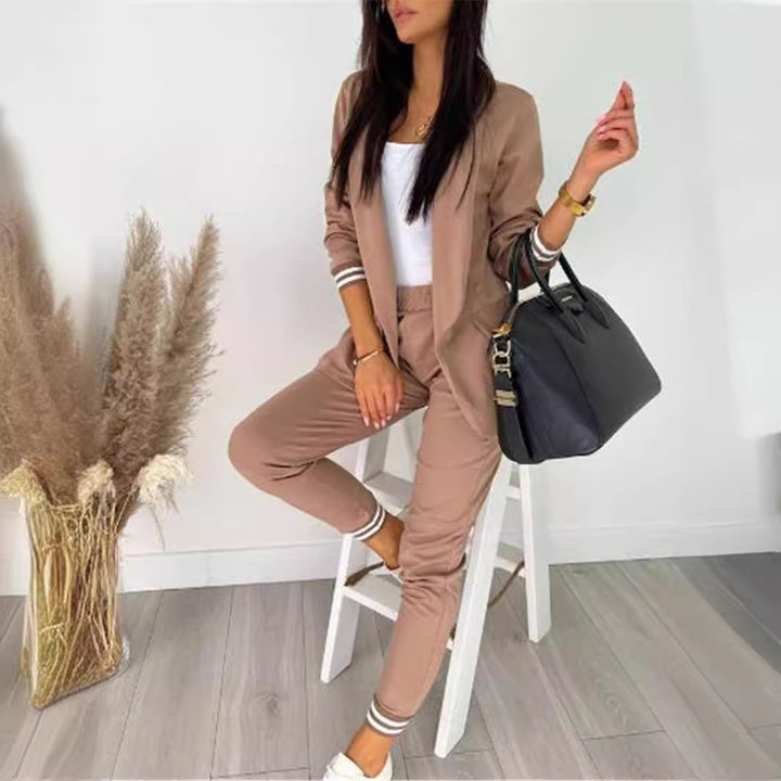 Ladies sporty-elegant blazer-jogging pants two-piece with elastic waistband and cuffs Mune Fashion