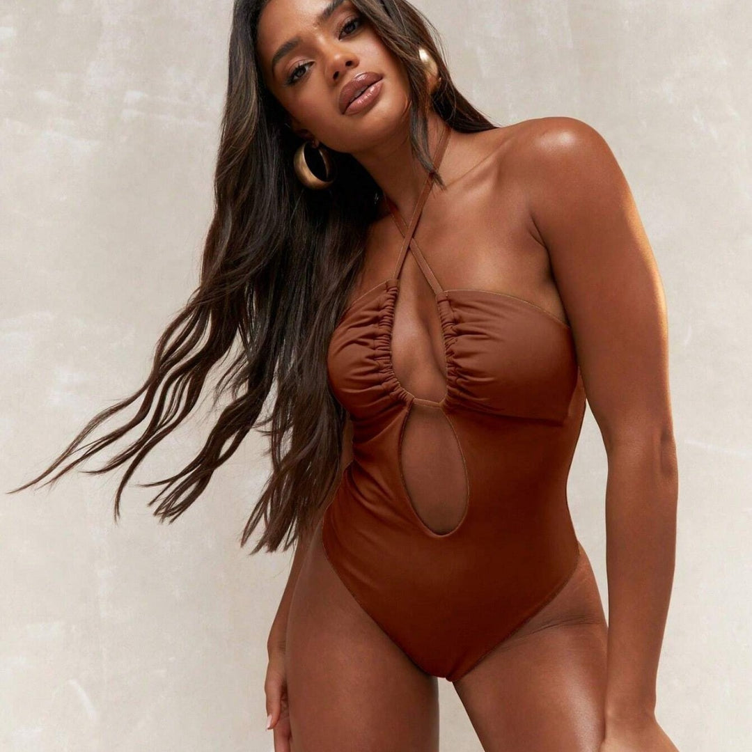 Women's One-Piece Swimsuit with Refined Gathering Mune Fashion