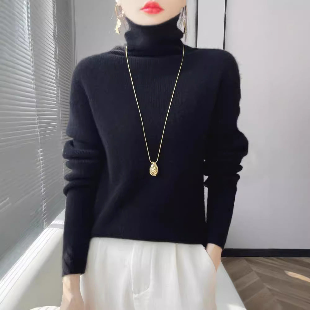 Women's short-cut turtleneck sweater made of soft cashmere blend with slim silhouette Mune Fashion