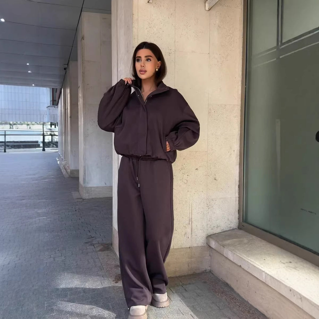 Women cropped zip hoodie with stand-up collar and high-cut cord jogging pants Mune Fashion